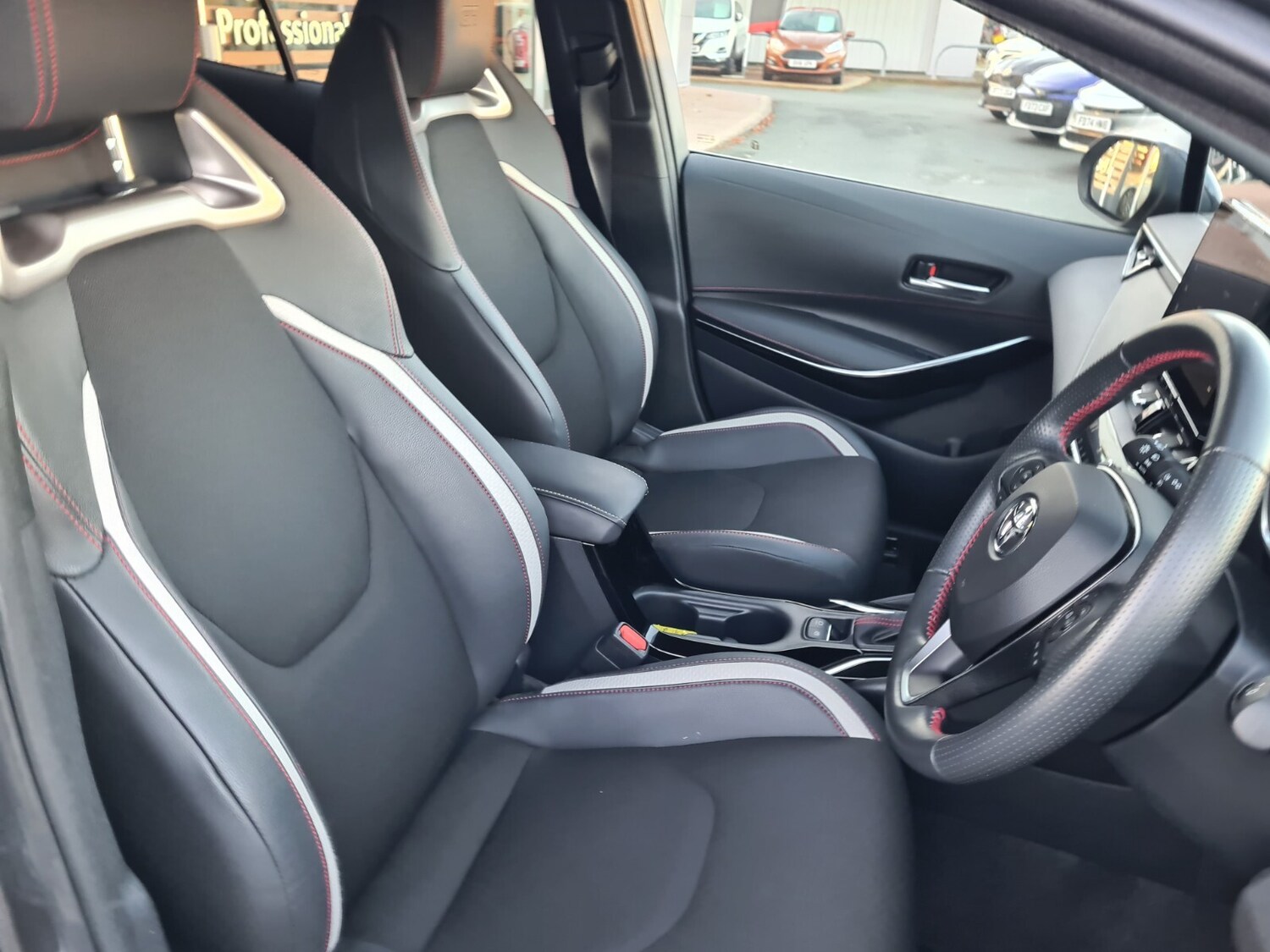 Used Toyota Corolla 2024 for sale - 76552421: Photo 16