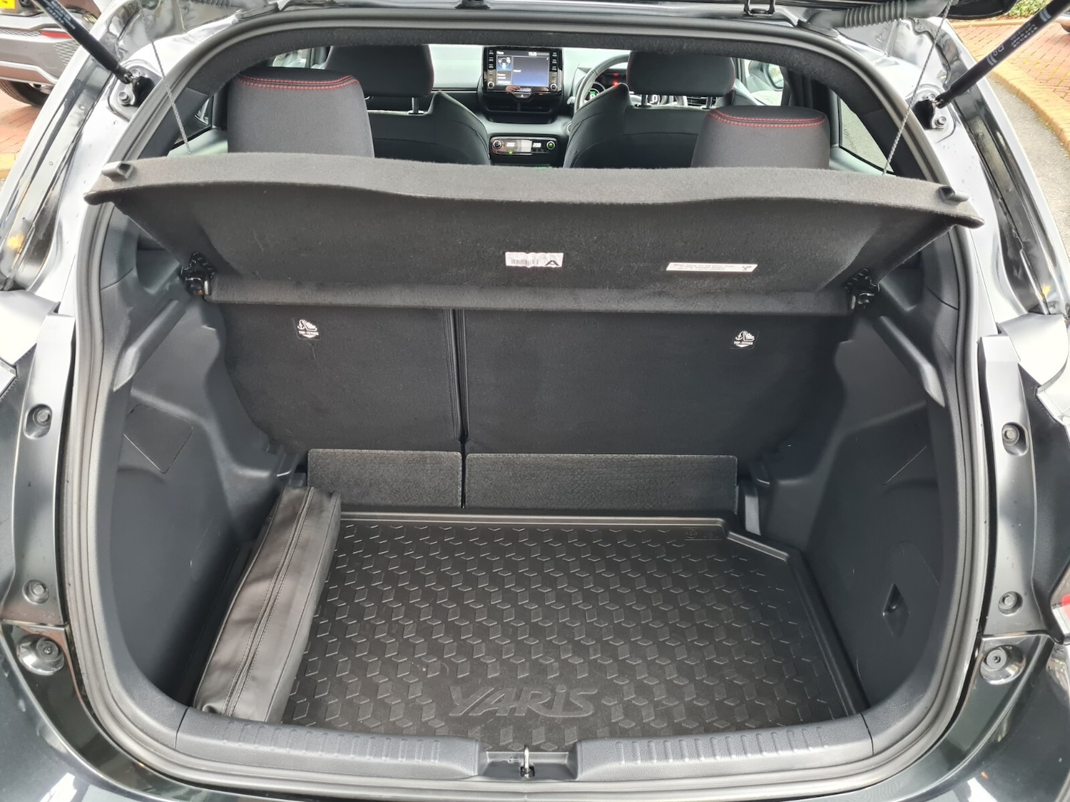 Used Toyota Yaris 2023 for sale - 76514998: Photo 19