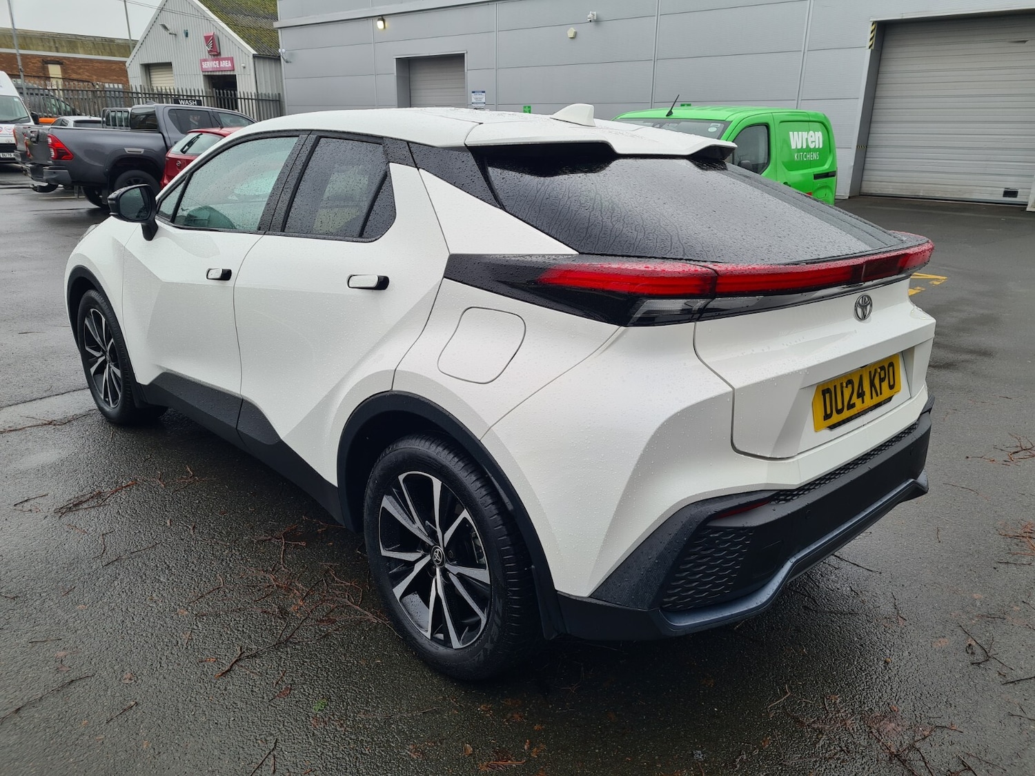 Used Toyota C-HR 2024 for sale - 77393493: Photo 5