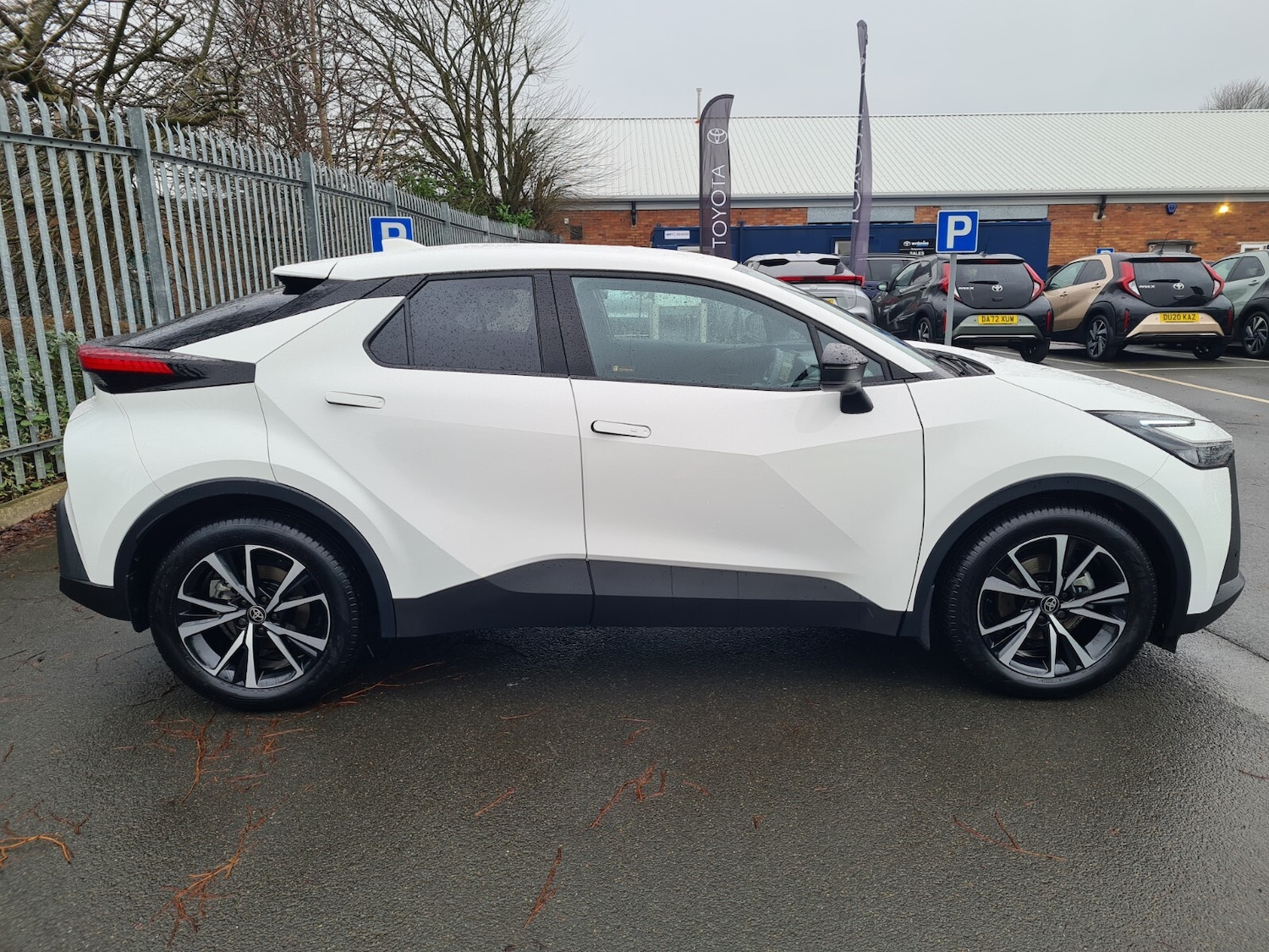 Used Toyota C-HR 2024 for sale - 77393493: Photo 8