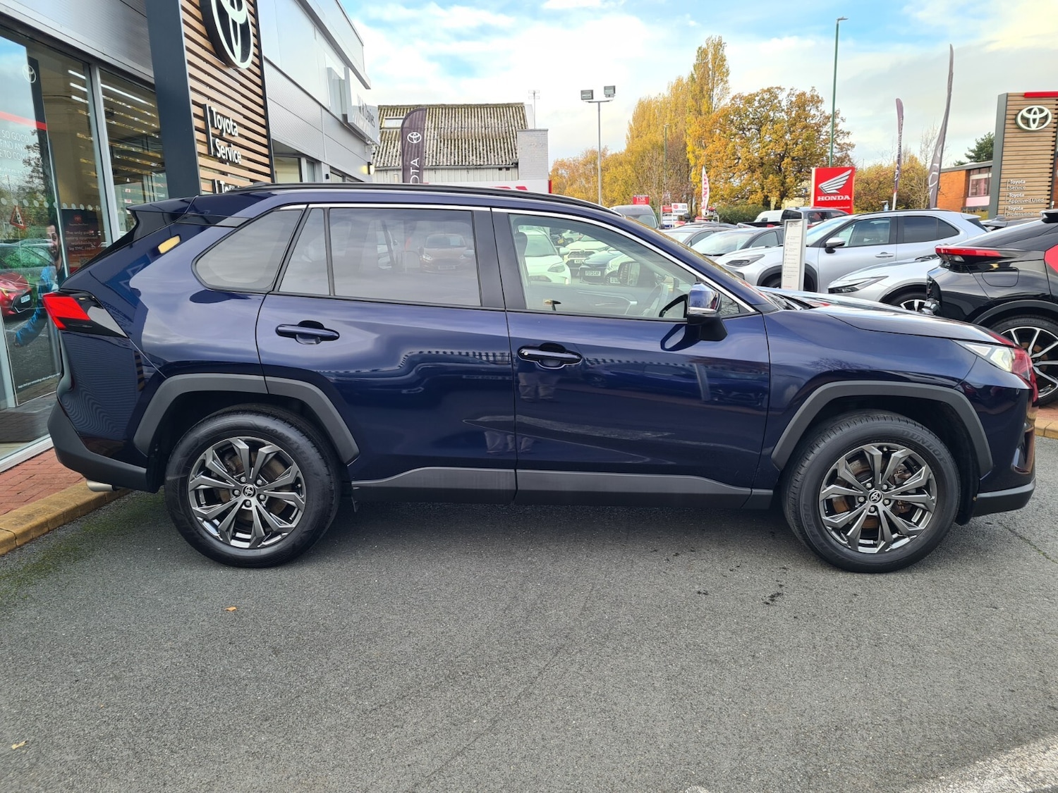 Used Toyota RAV4 2023 for sale - 76501503: Photo 9