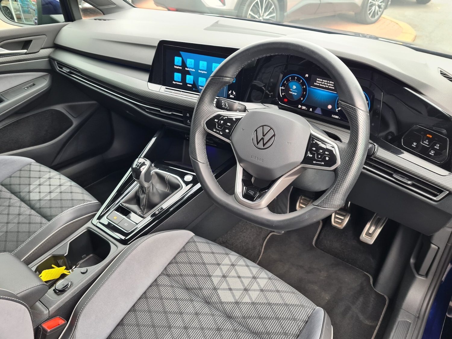 Used Volkswagen Golf 2023 for sale - 77019869: Photo 10