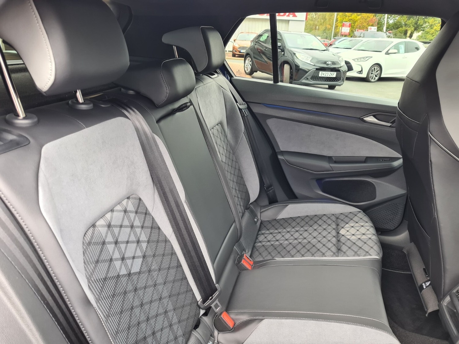 Used Volkswagen Golf 2023 for sale - 77019869: Photo 20