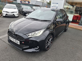 Used Toyota Yaris 2023 for sale - 77019858: Photo