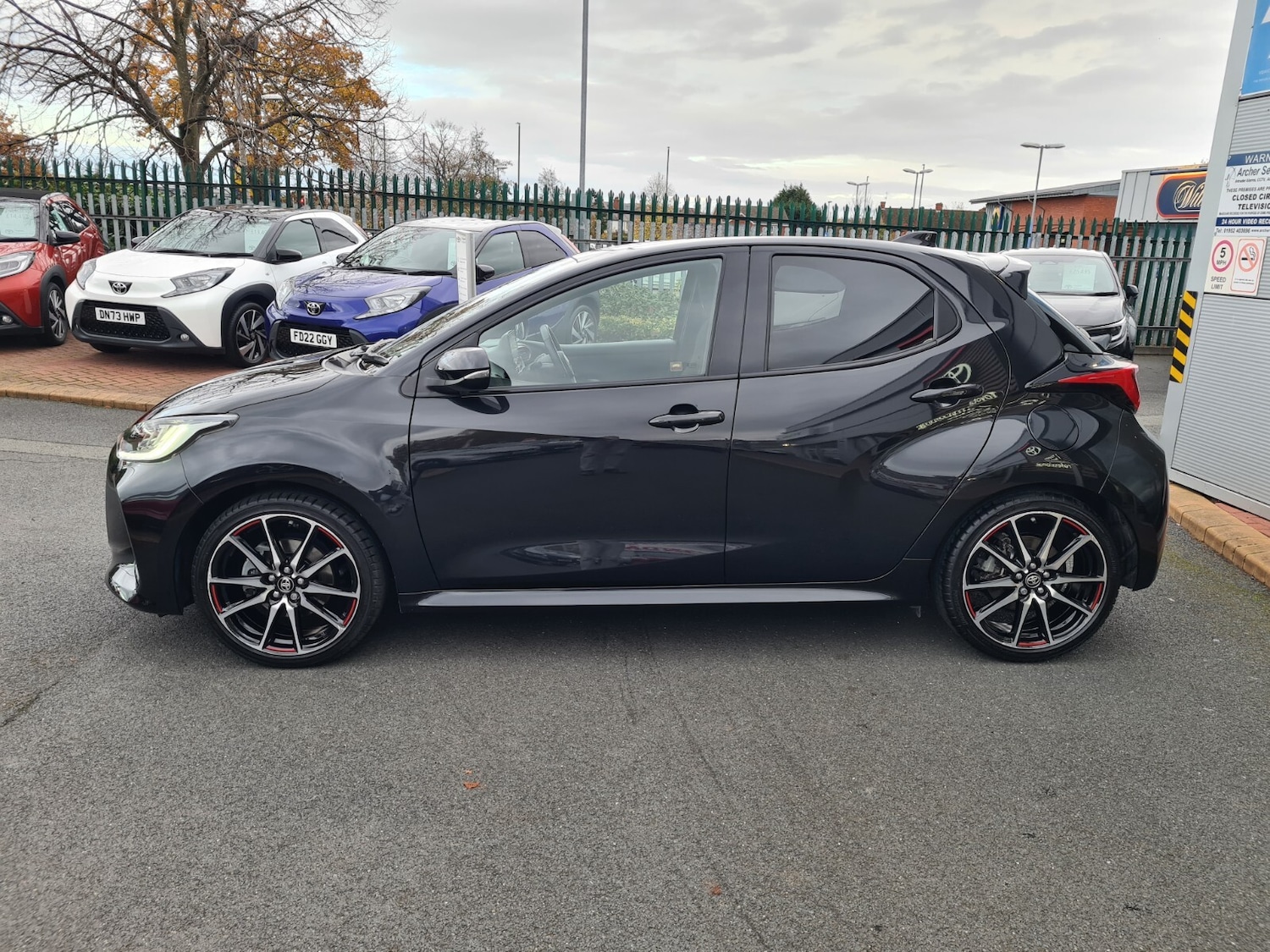 Used Toyota Yaris 2023 for sale - 77019858: Photo 4