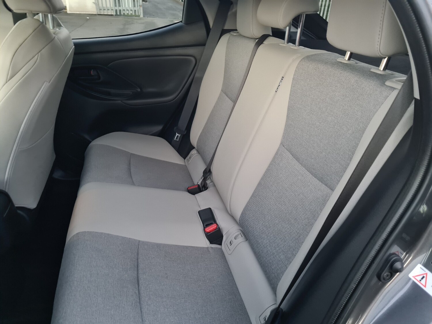 Used Toyota Yaris 2023 for sale - 76856394: Photo 20