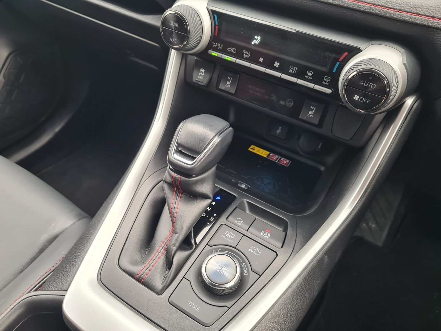 Used Toyota RAV4 2022 for sale - 76856380: Photo 17