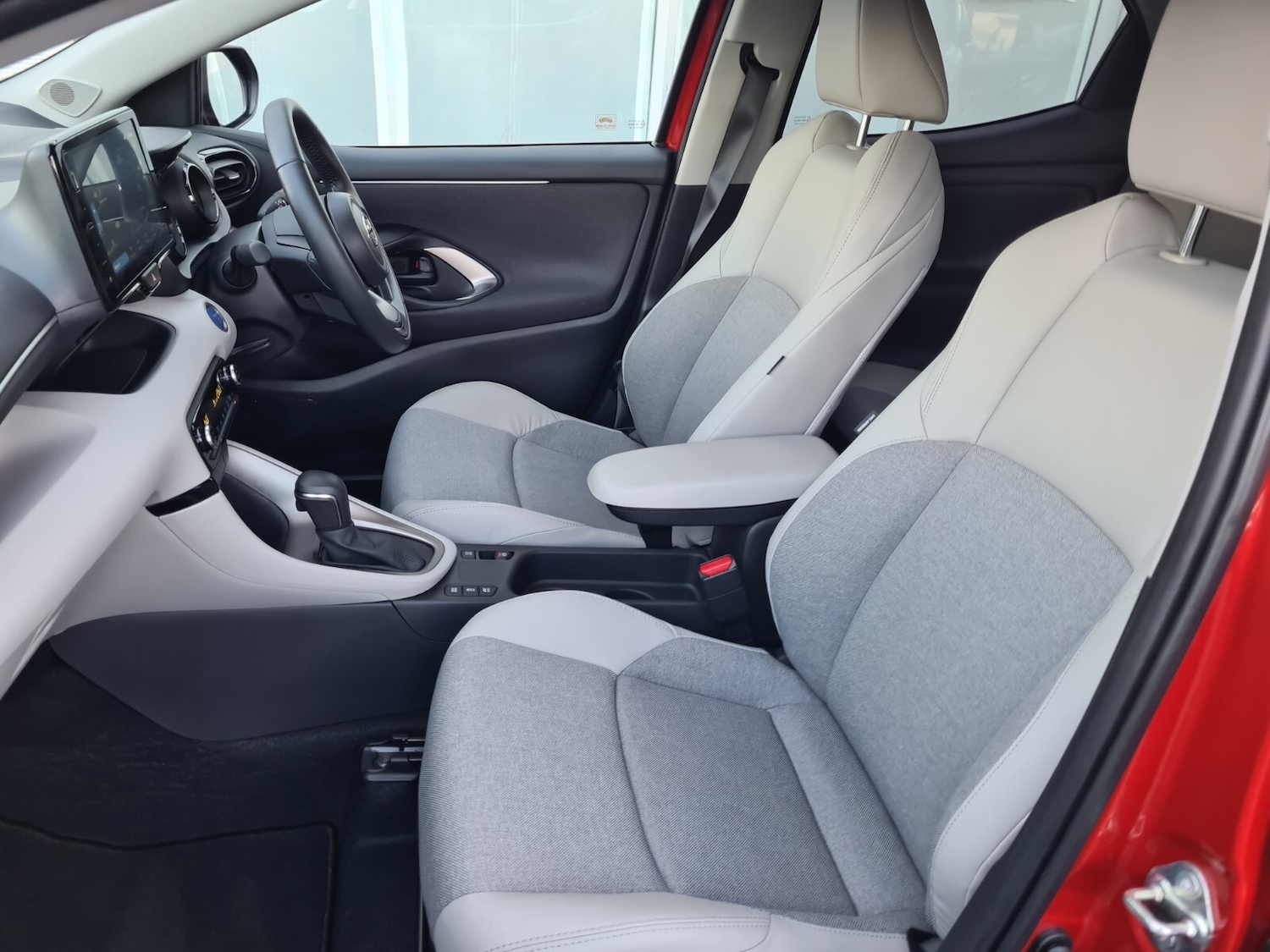 Used Toyota Yaris 2023 for sale - 77165552: Photo 21