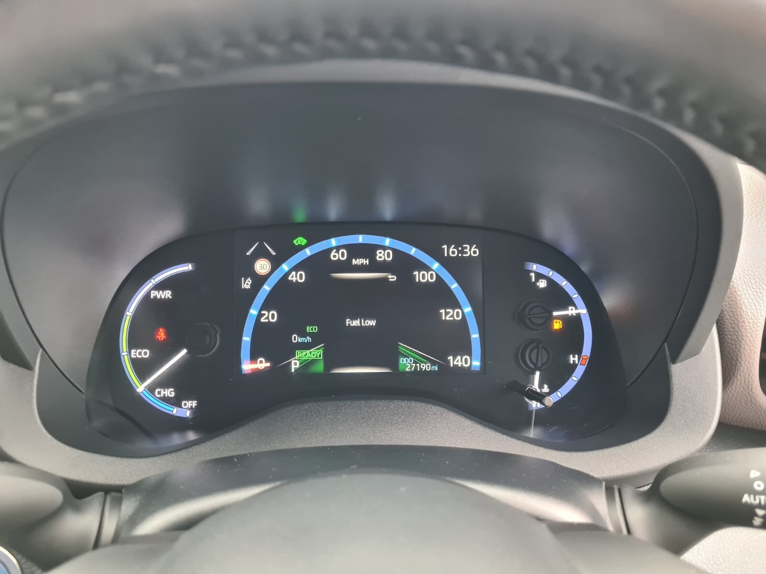 Used Toyota Yaris Cross 2023 for sale - 76302285: Photo 12