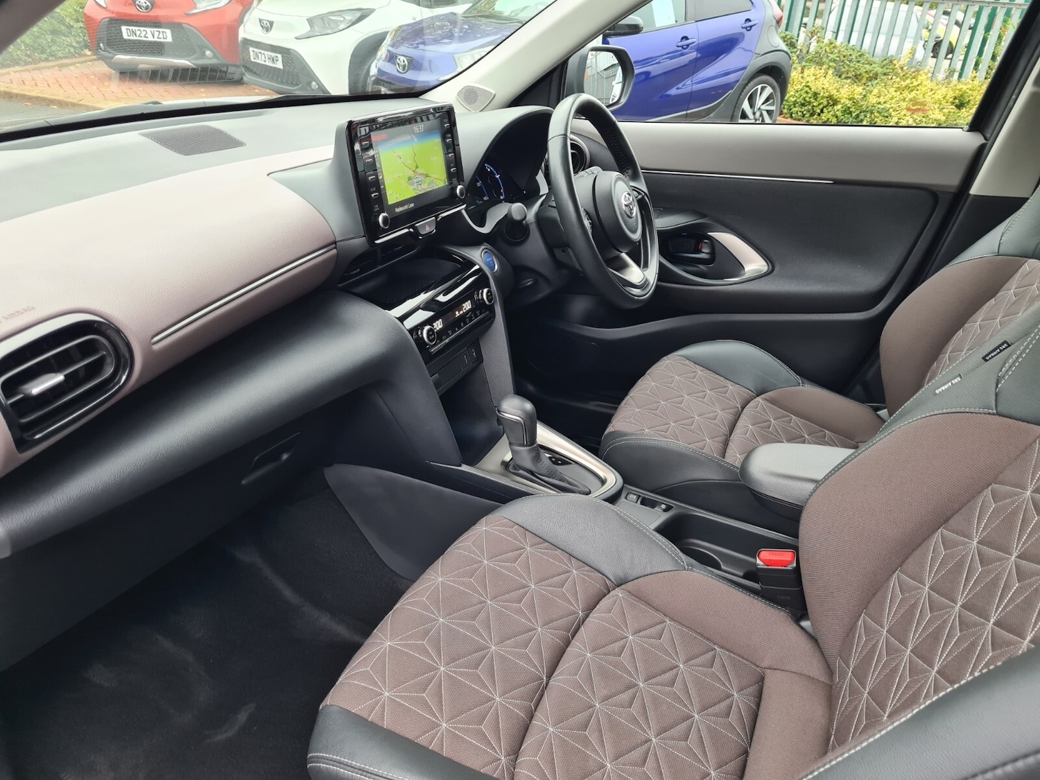 Used Toyota Yaris Cross 2023 for sale - 76302285: Photo 25