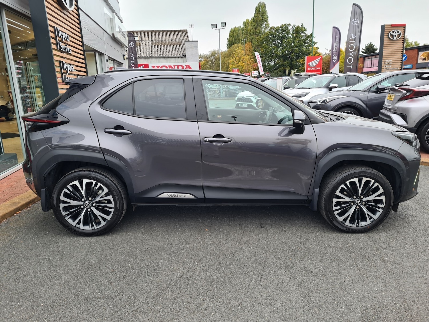 Used Toyota Yaris Cross 2023 for sale - 76302285: Photo 9