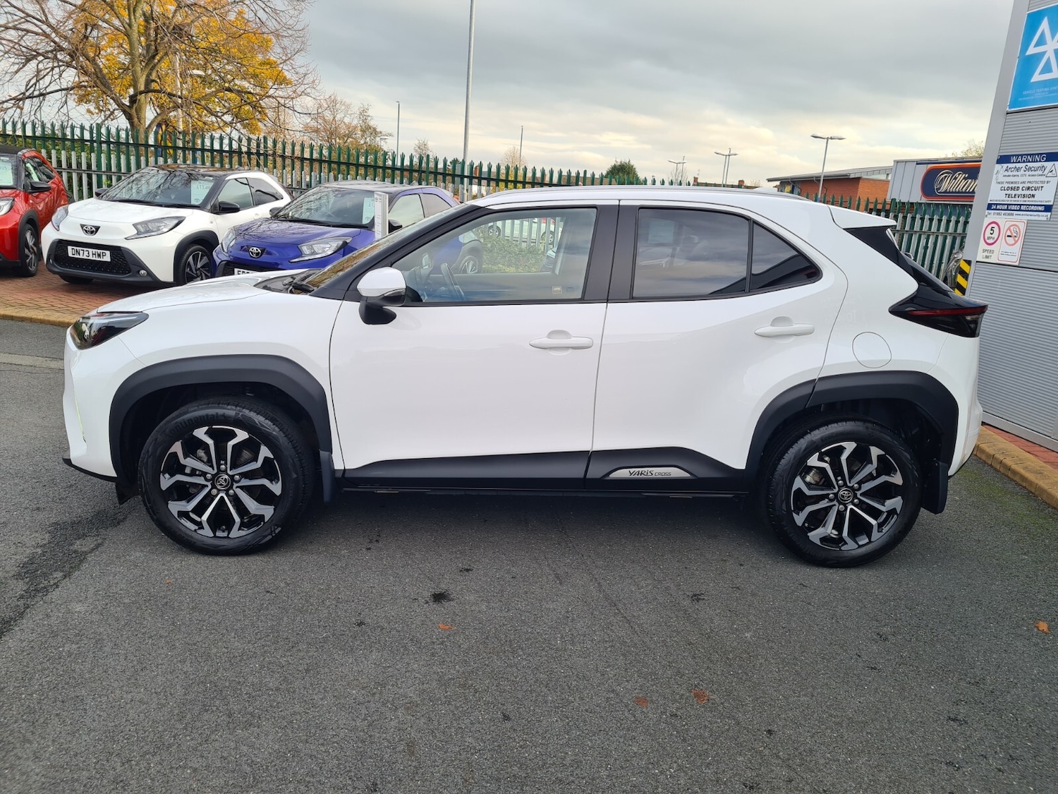 Used Toyota Yaris Cross 2022 for sale - 76501313: Photo 4