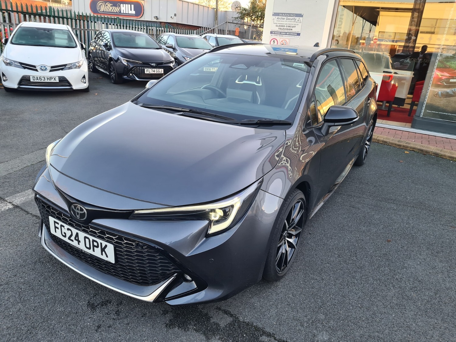 Used Toyota Corolla 2024 for sale - 76856425: Photo 3