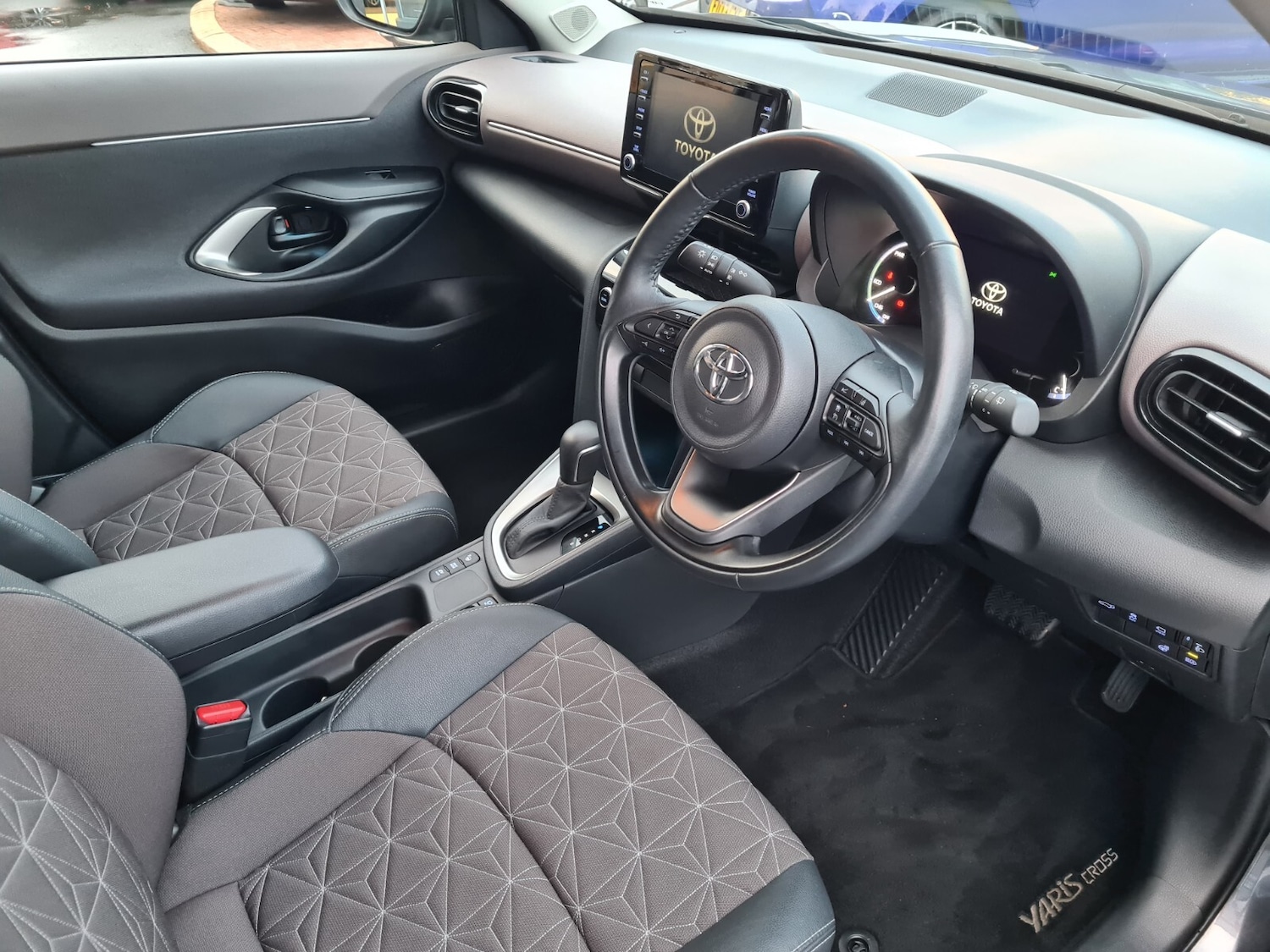 Used Toyota Yaris Cross 2023 for sale - 76315797: Photo 10