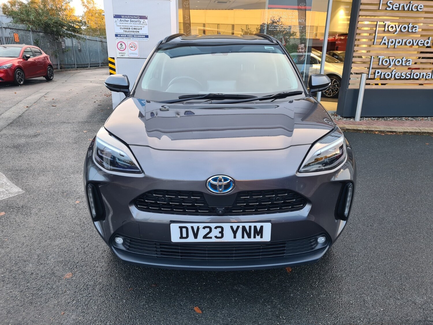 Used Toyota Yaris Cross 2023 for sale - 76315797: Photo 2