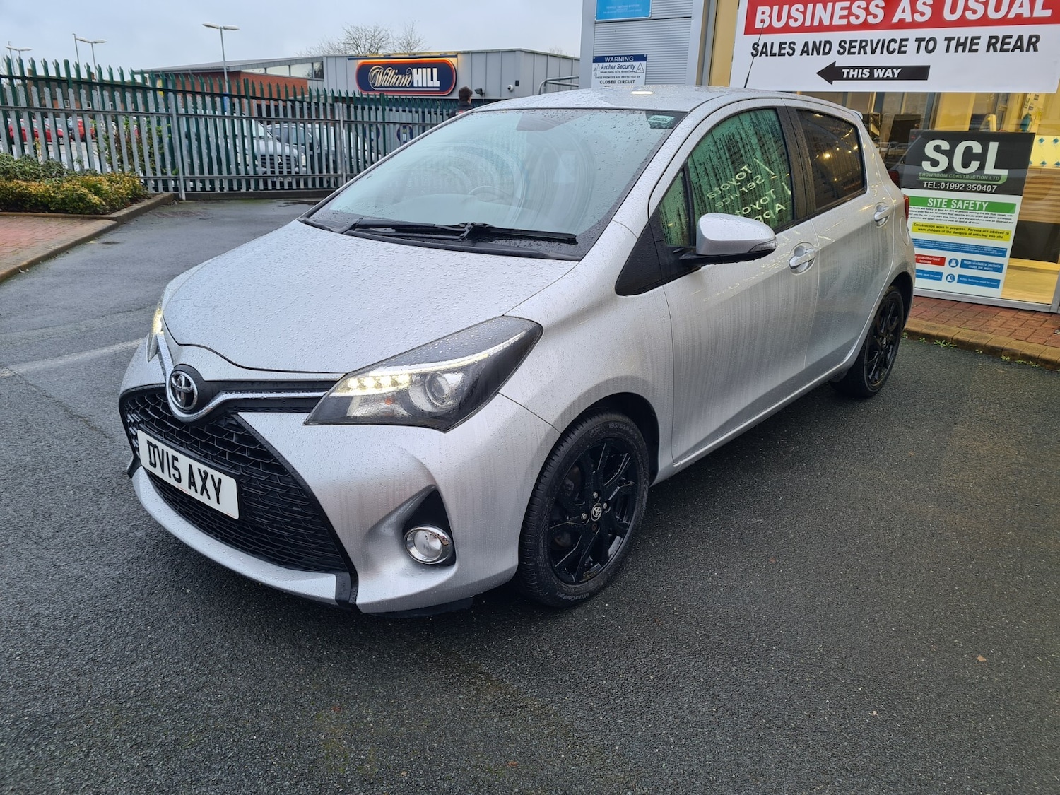 Used Toyota Yaris 2015 for sale - 77476499: Photo 3