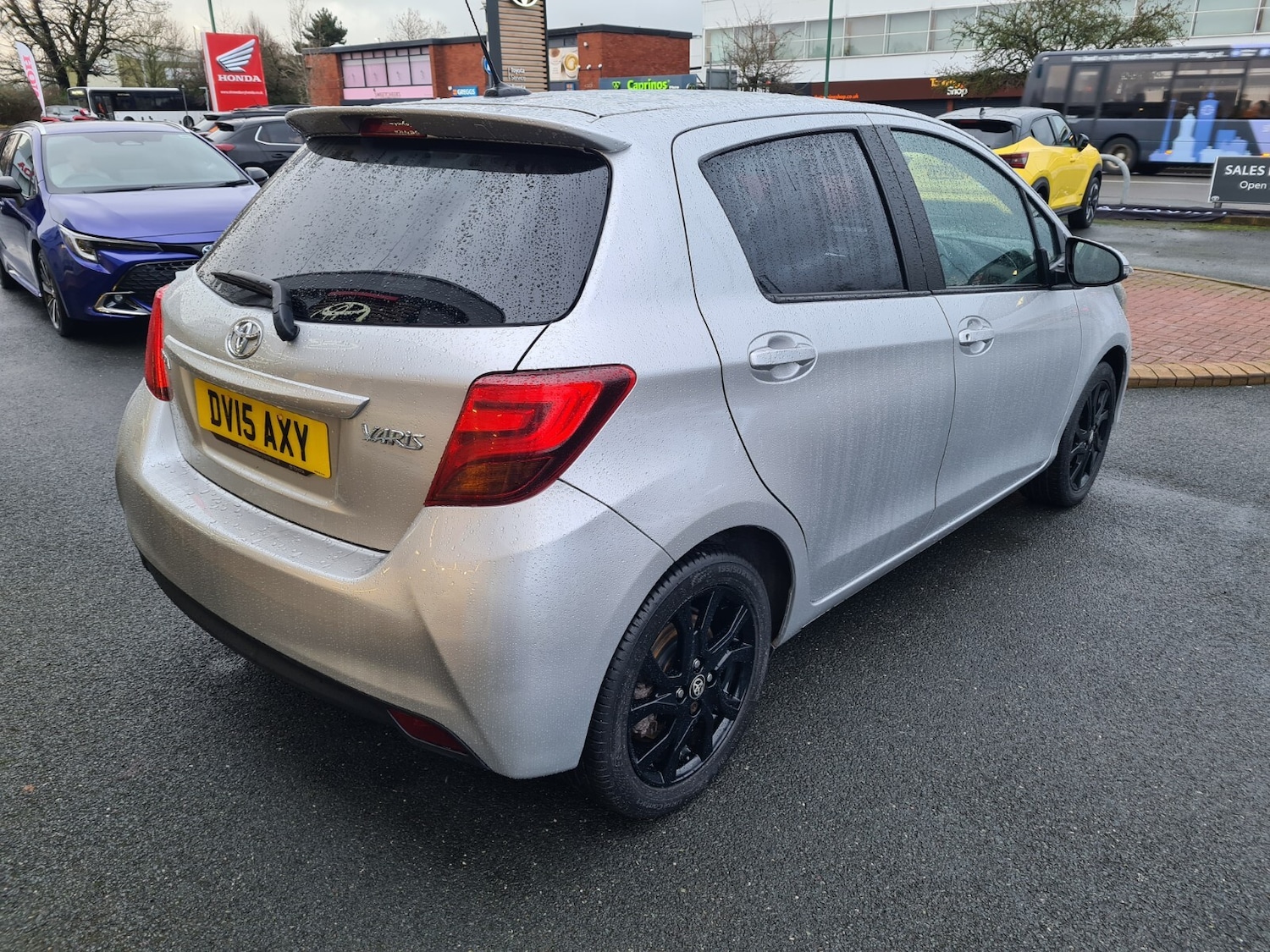 Used Toyota Yaris 2015 for sale - 77476499: Photo 7
