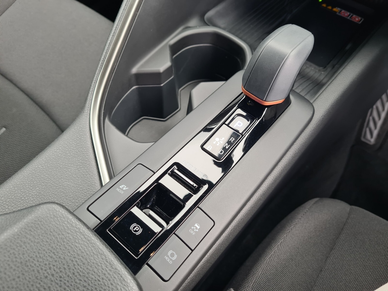 Used Toyota C-HR 2024 for sale - 77019854: Photo 17