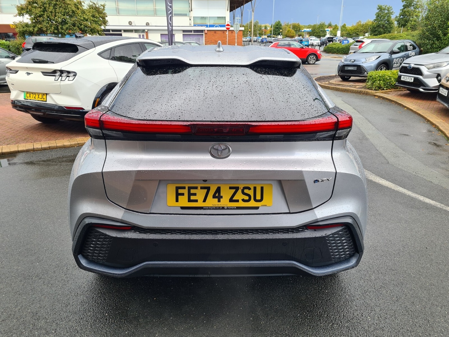 Used Toyota C-HR 2024 for sale - 77019854: Photo 5