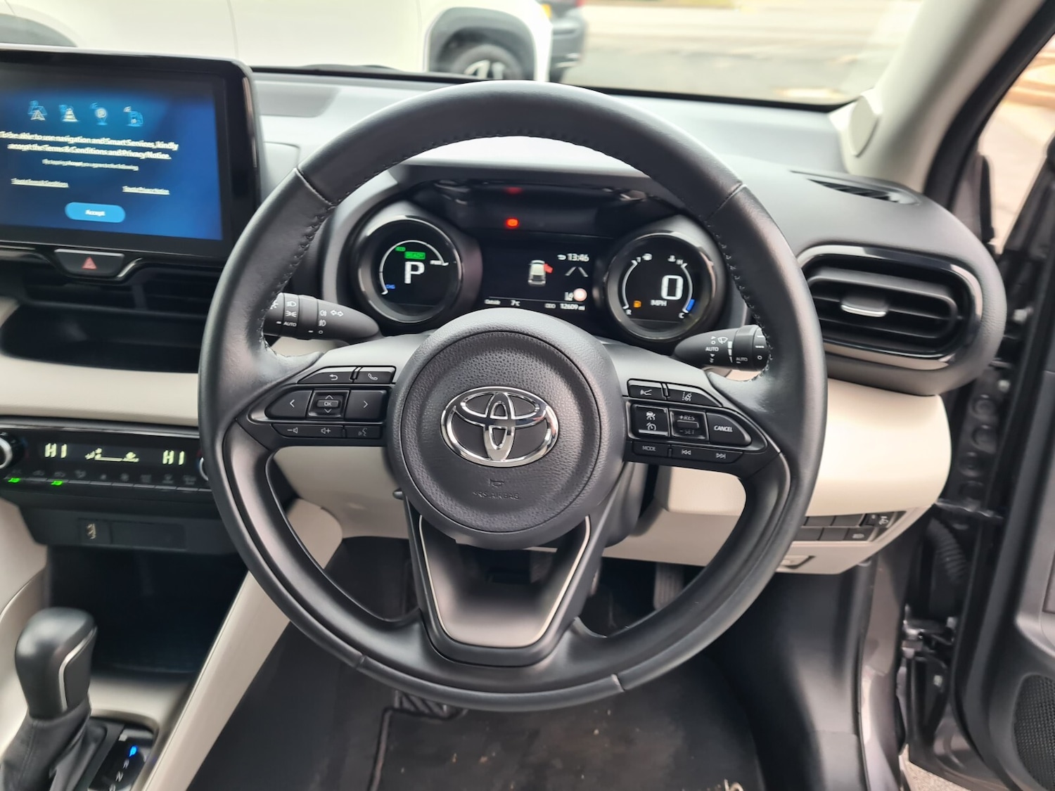 Used Toyota Yaris 2022 for sale - 77165528: Photo 11