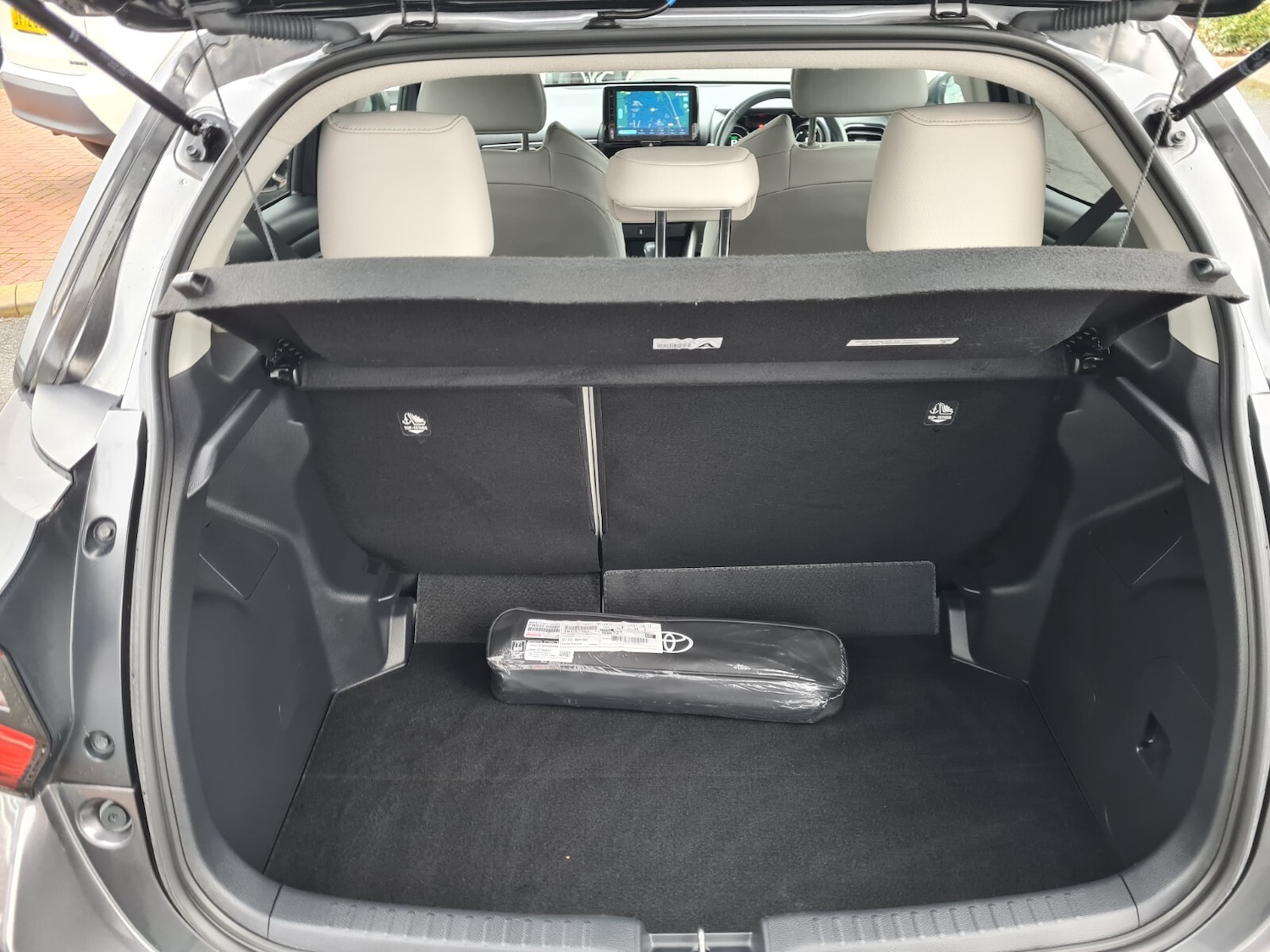 Used Toyota Yaris 2022 for sale - 77165528: Photo 19