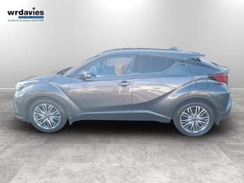 Used Toyota C-HR 2023 for sale - 79854068: Photo