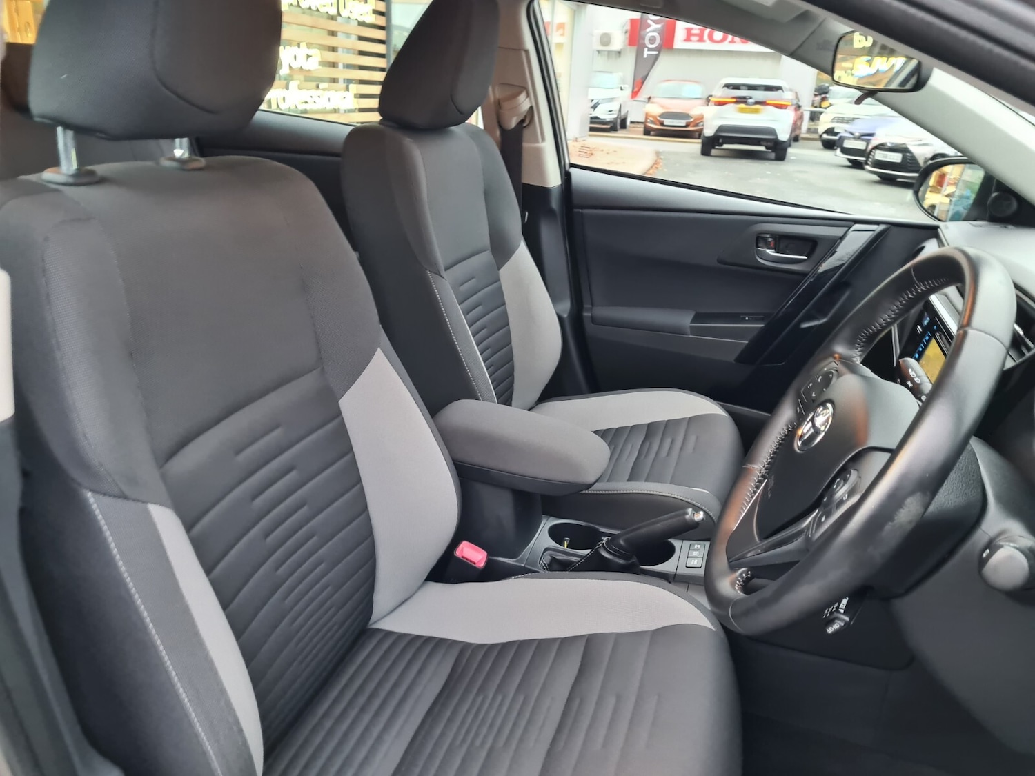 Used Toyota Auris 2016 for sale - 76501251: Photo 17