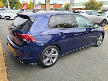 Used Volkswagen Golf 2023 for sale - 76856404: Photo