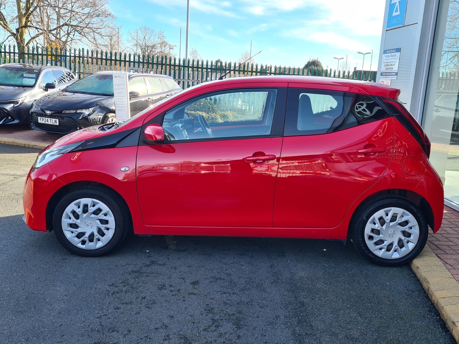 Used Toyota AYGO 2020 for sale - 77556856: Photo 4