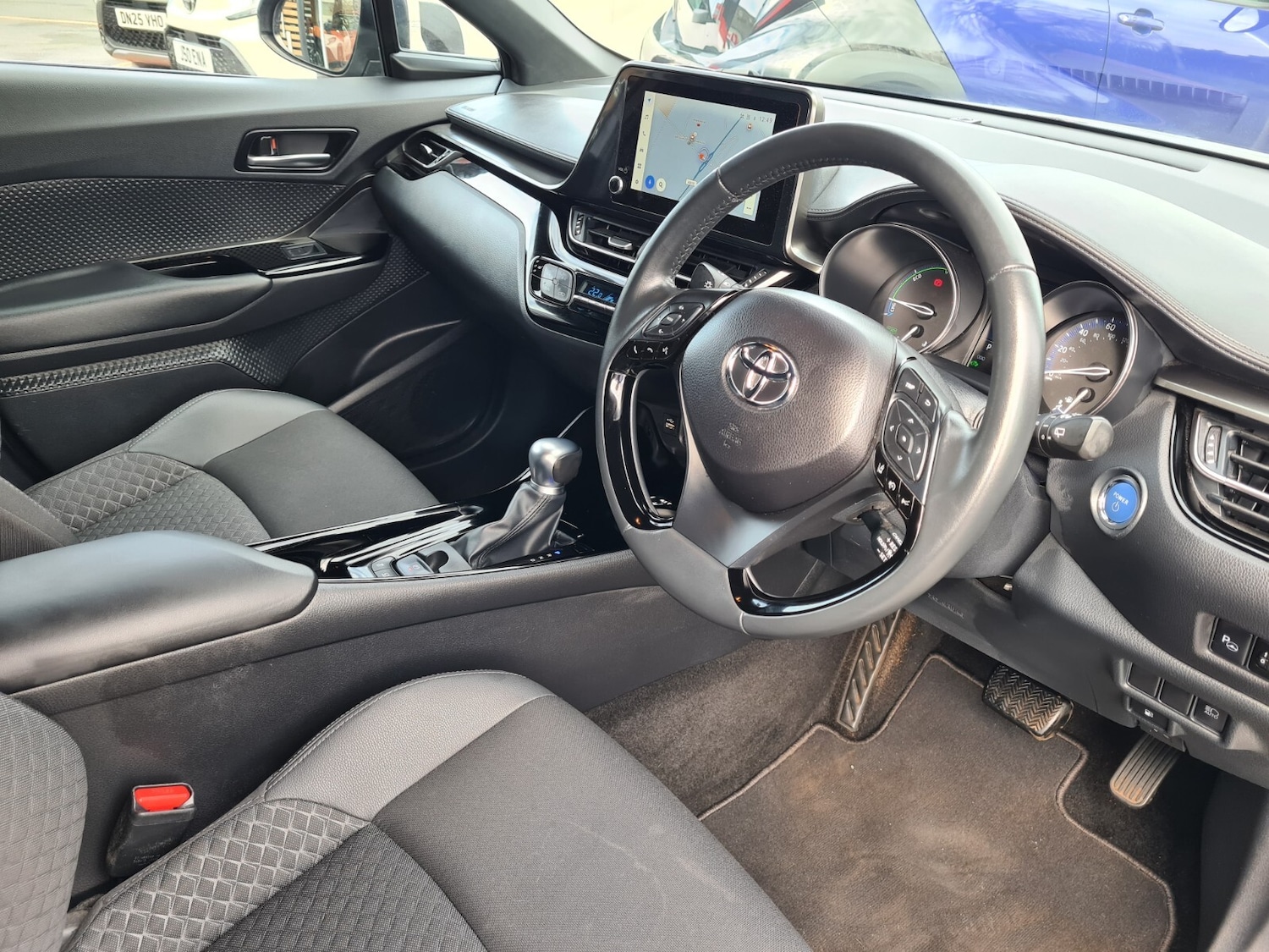 Used Toyota C-HR 2023 for sale - 77732525: Photo 11