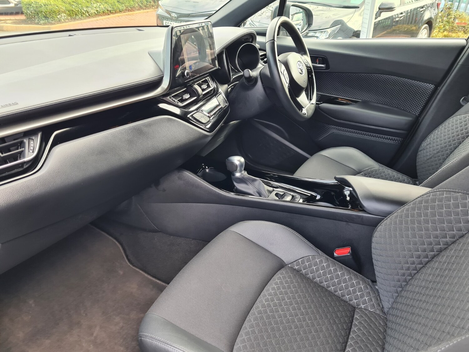 Used Toyota C-HR 2023 for sale - 77732525: Photo 25