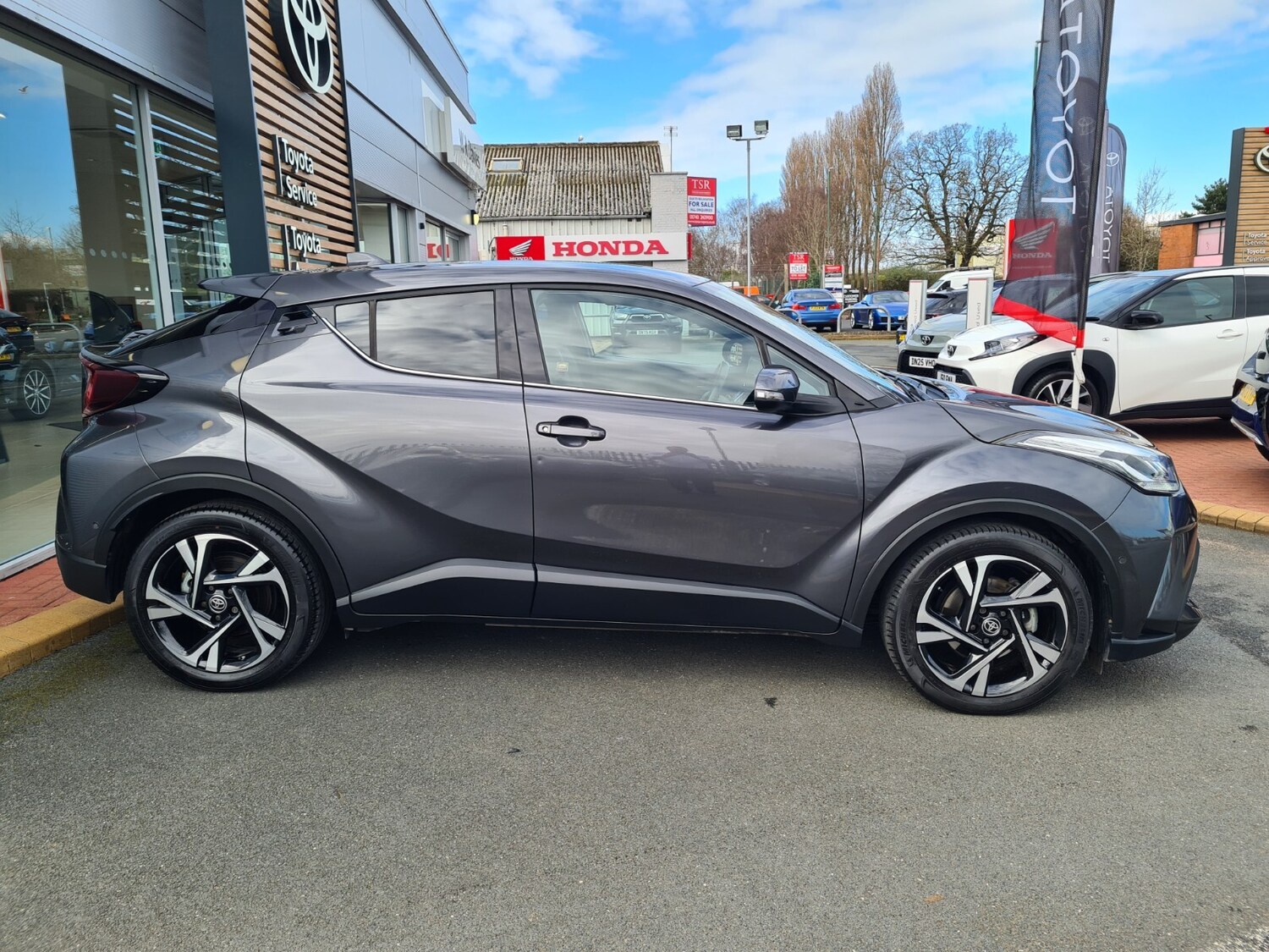 Used Toyota C-HR 2023 for sale - 77732525: Photo 6
