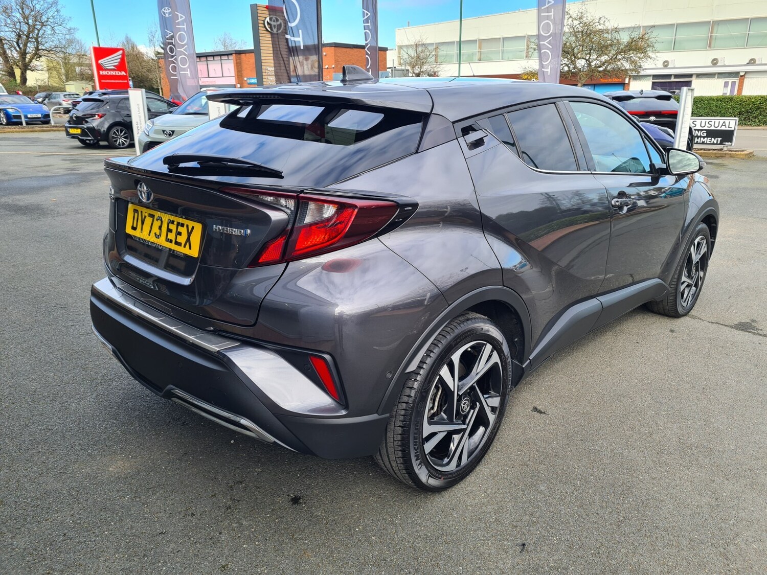Used Toyota C-HR 2023 for sale - 77732525: Photo 7