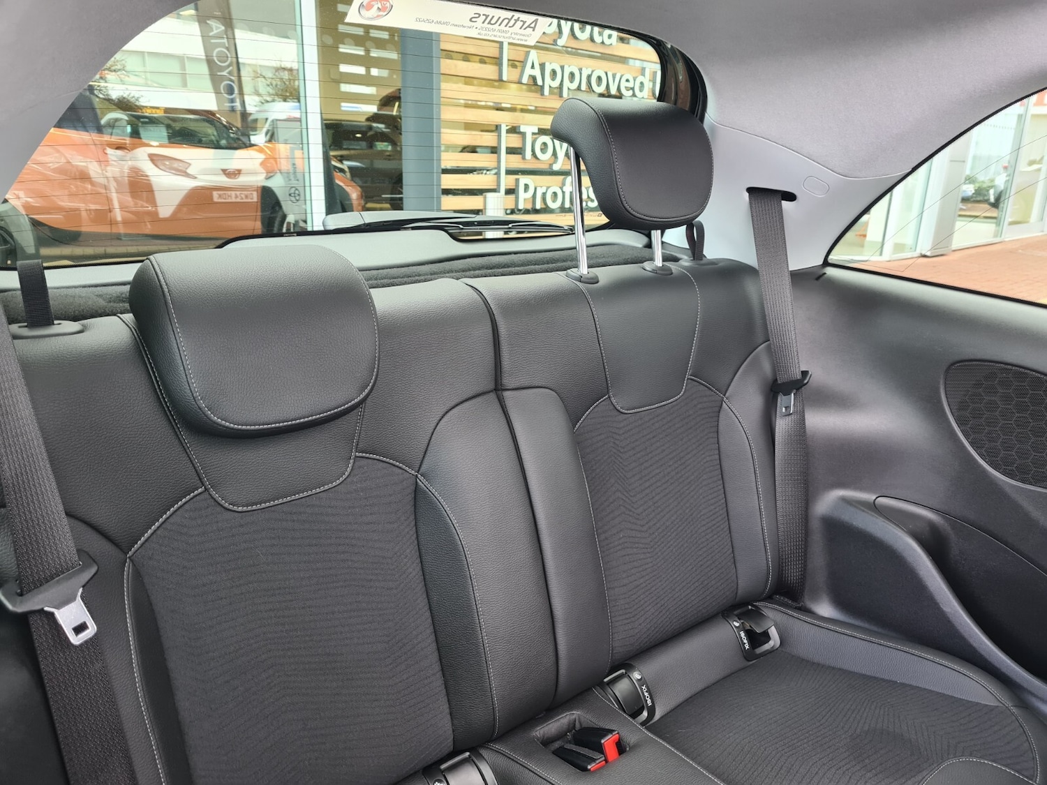 Used Vauxhall ADAM 2015 for sale - 78080958: Photo 16