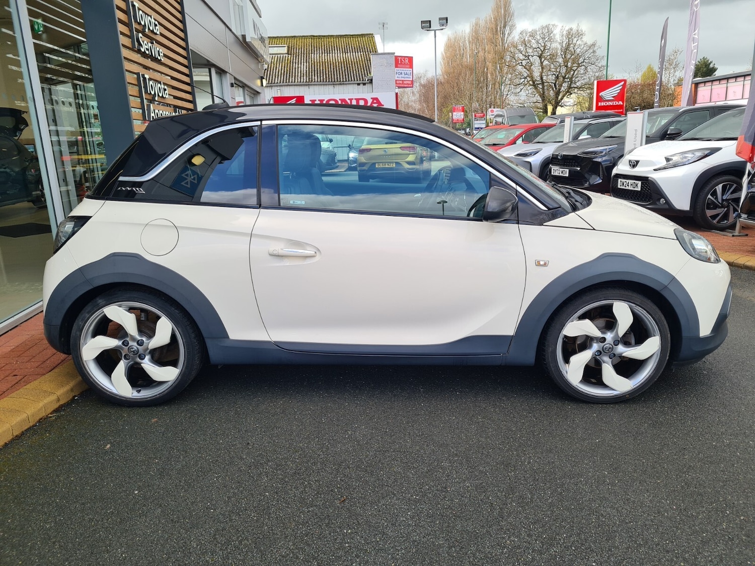 Used Vauxhall ADAM 2015 for sale - 78080958: Photo 5