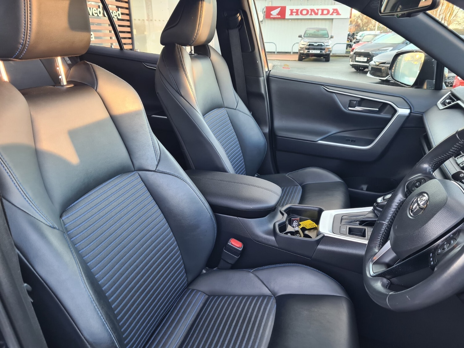 Used Toyota RAV4 2020 for sale - 77165553: Photo 16