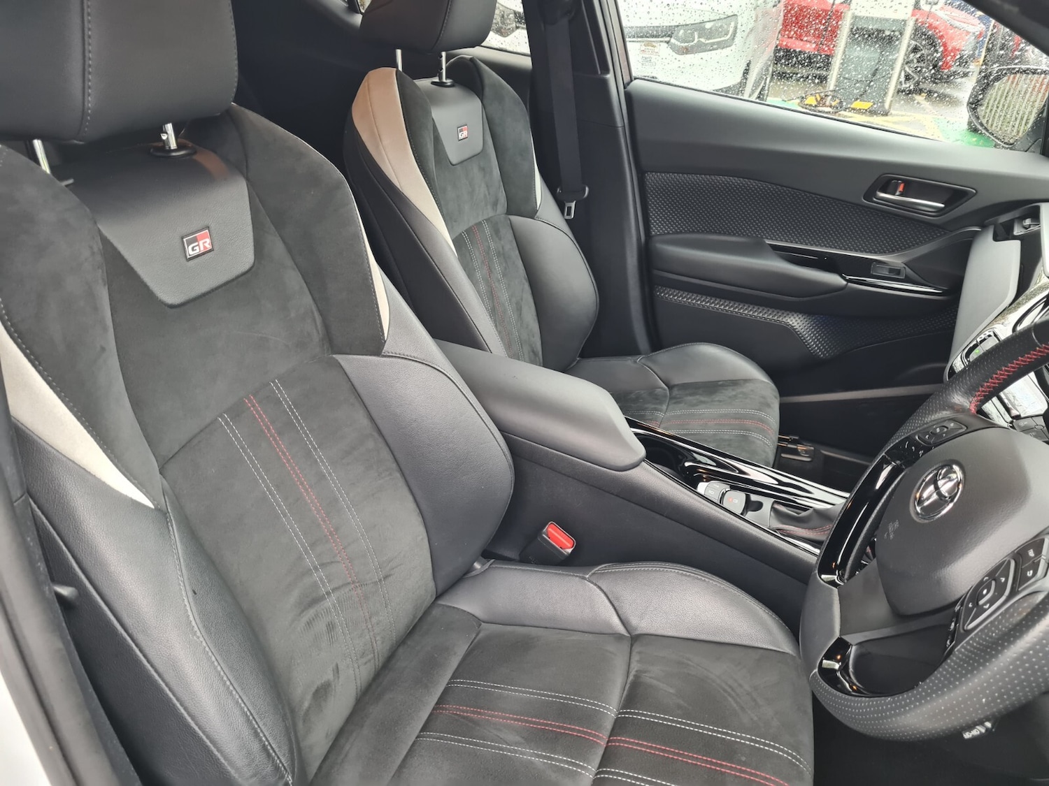 Used Toyota C-HR 2021 for sale - 76766383: Photo 15