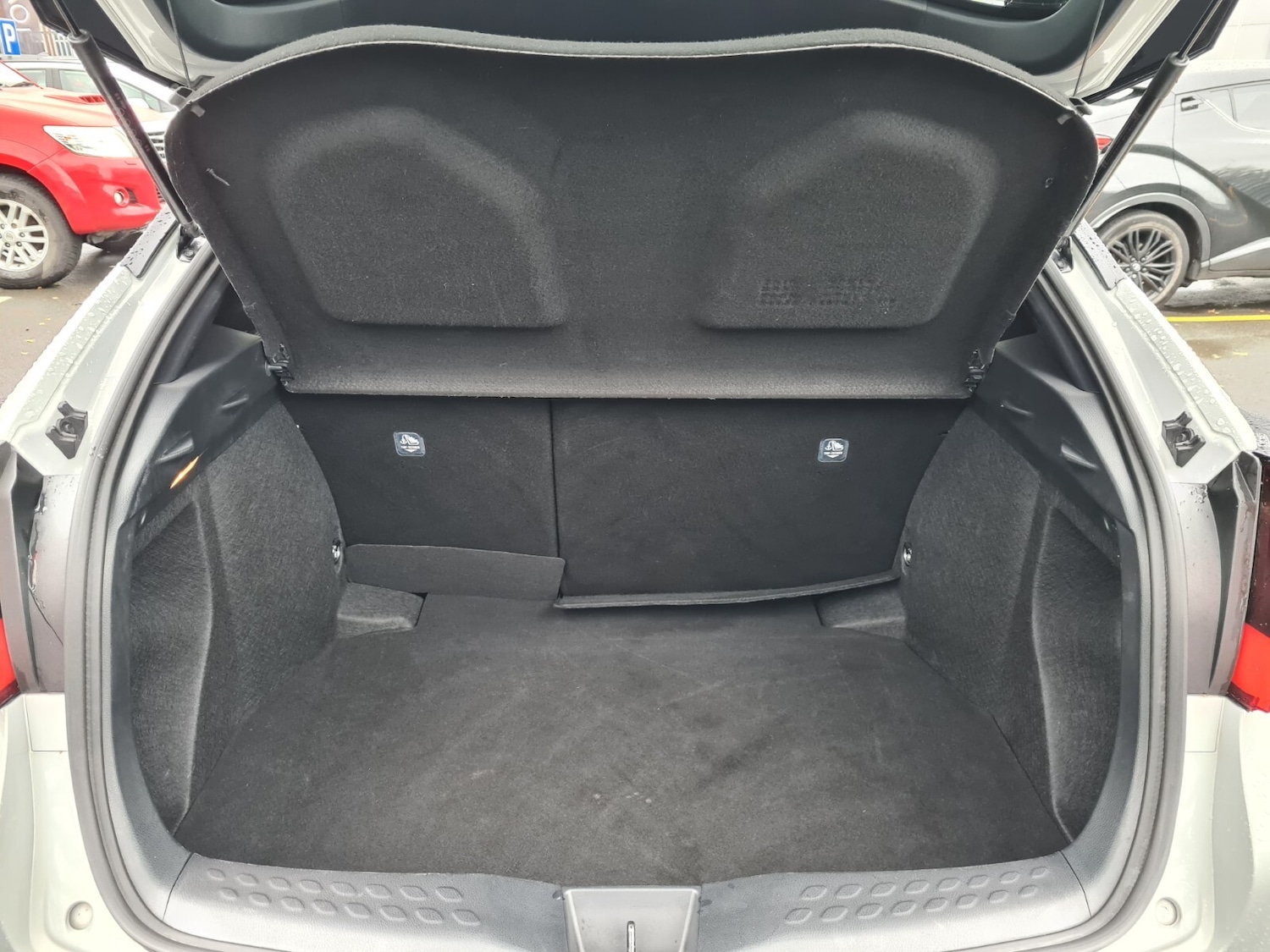 Used Toyota C-HR 2021 for sale - 76766383: Photo 18