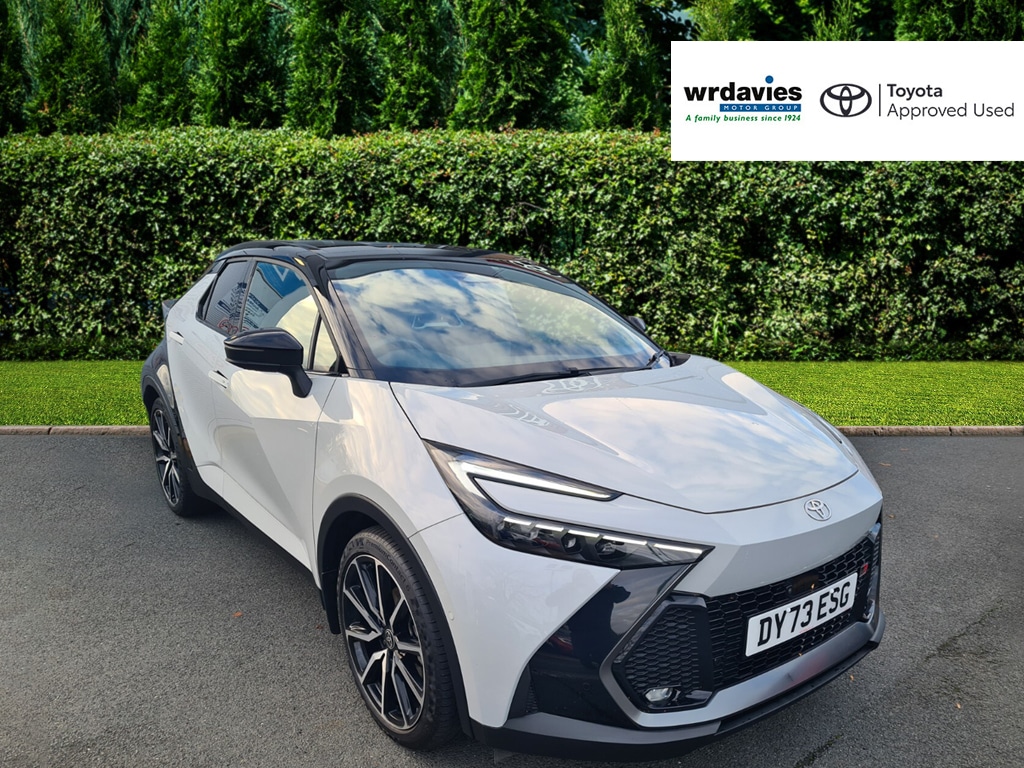 Used Toyota C-HR 2023 for sale - 76589869: Photo 1