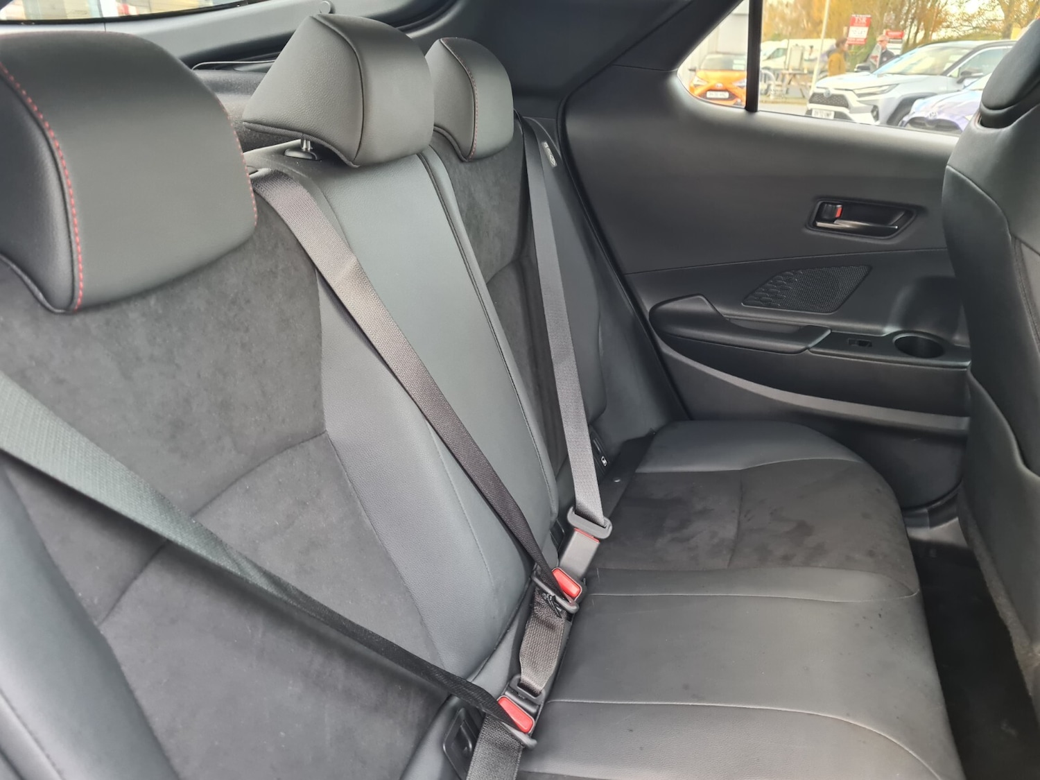 Used Toyota C-HR 2023 for sale - 76589869: Photo 18