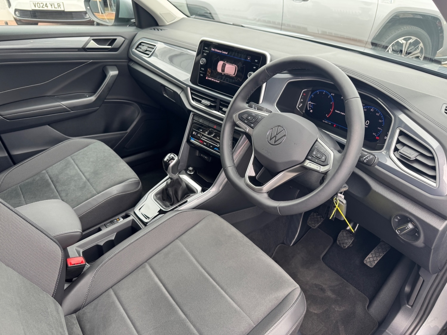 Used Volkswagen T-Roc 2024 for sale - 77019859: Photo 10