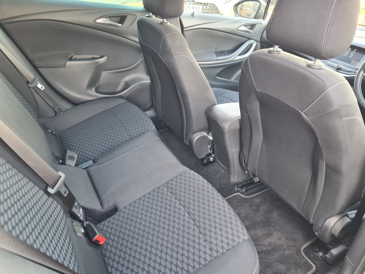 Used Vauxhall Astra 2018 for sale - 78215967: Photo 17