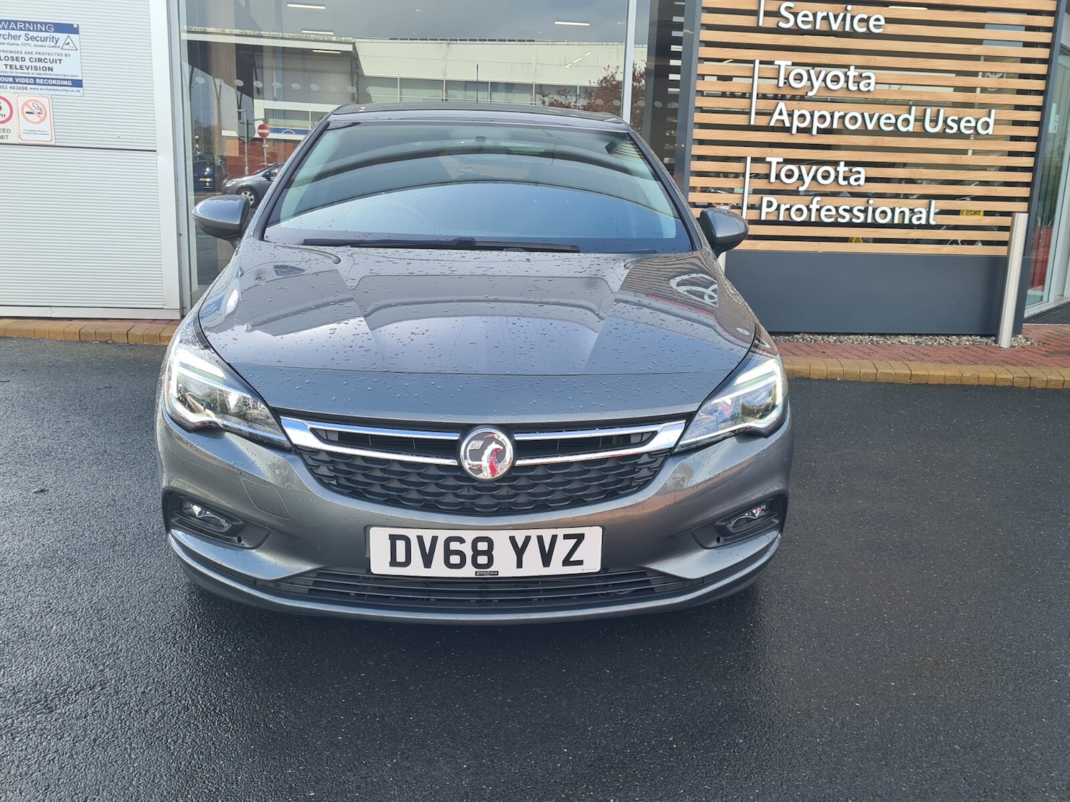Used Vauxhall Astra 2018 for sale - 78215967: Photo 2