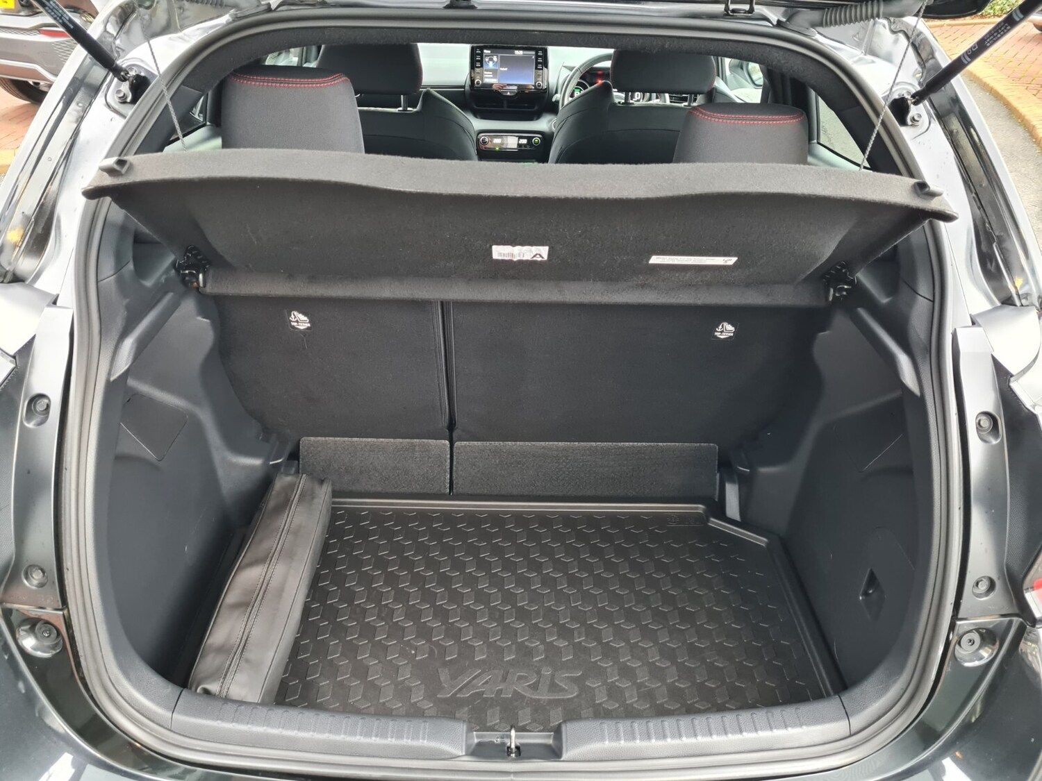 Used Toyota Yaris 2023 for sale - 76856421: Photo 19