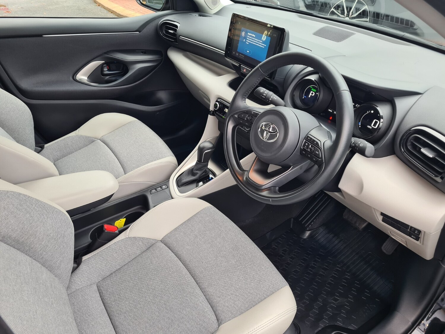 Used Toyota Yaris 2023 for sale - 76856455: Photo 10