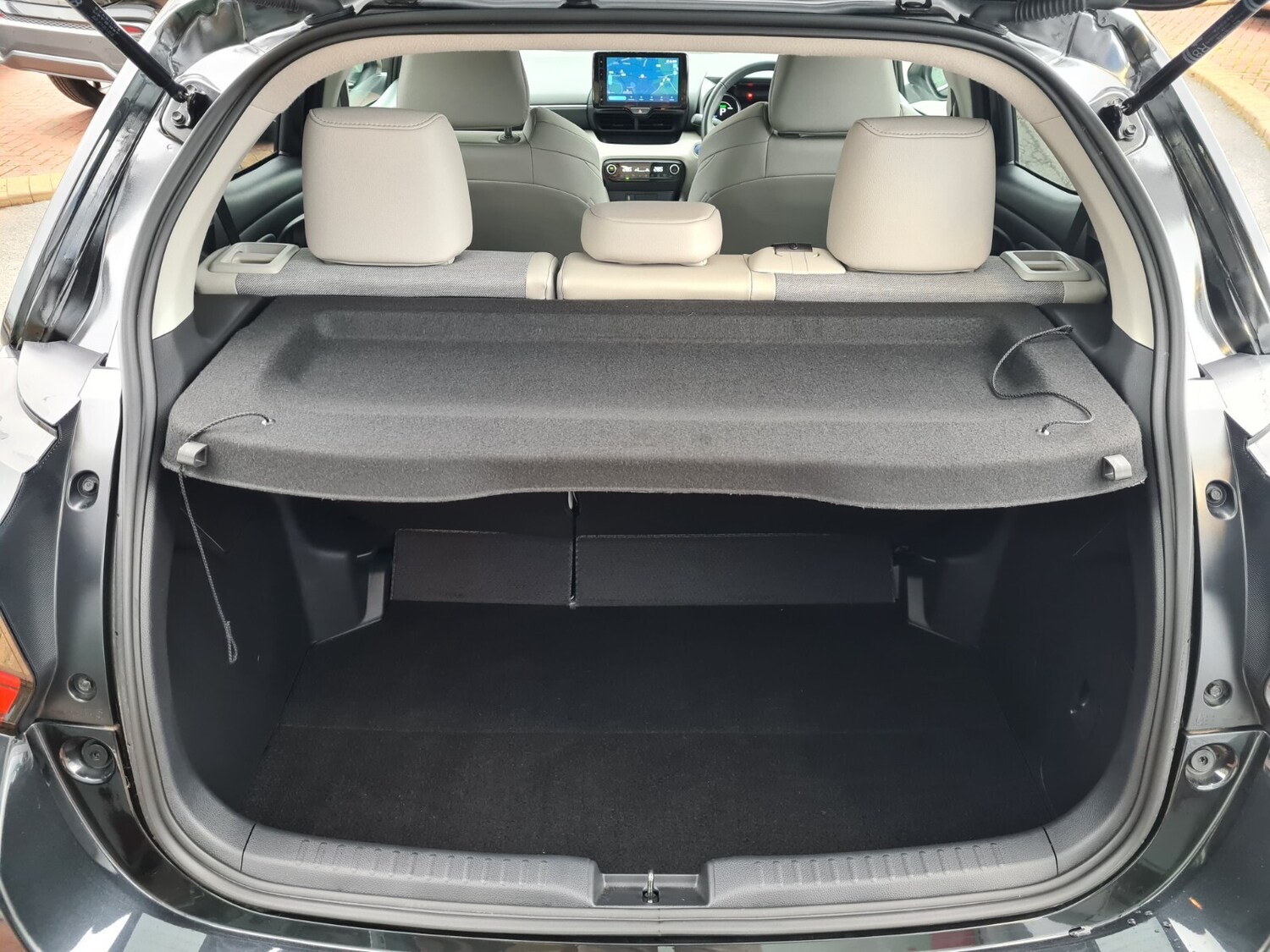 Used Toyota Yaris 2023 for sale - 76856455: Photo 20