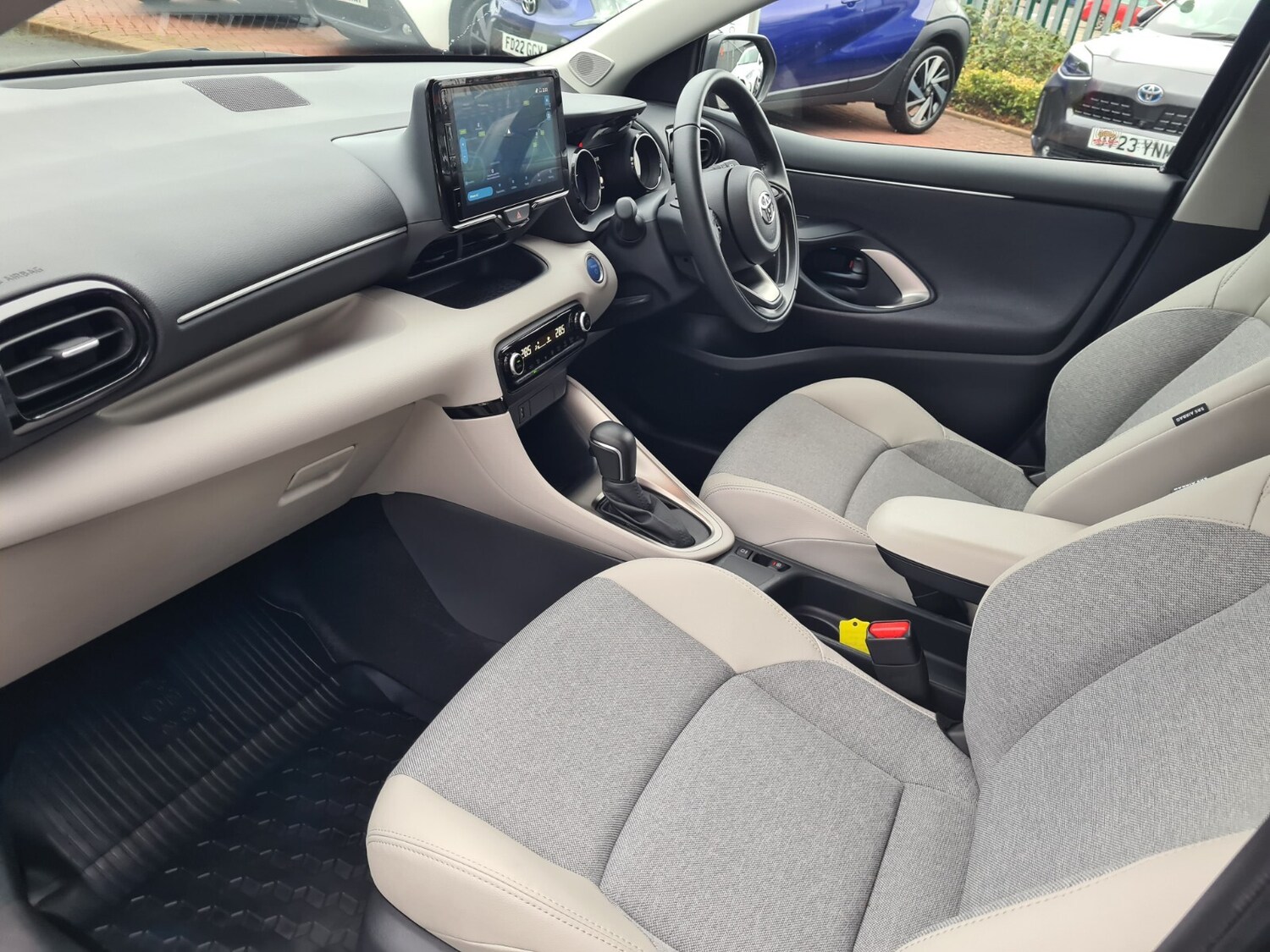 Used Toyota Yaris 2023 for sale - 76856455: Photo 23