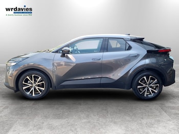 Used Toyota C-HR 2025 for sale - 79165296: Photo
