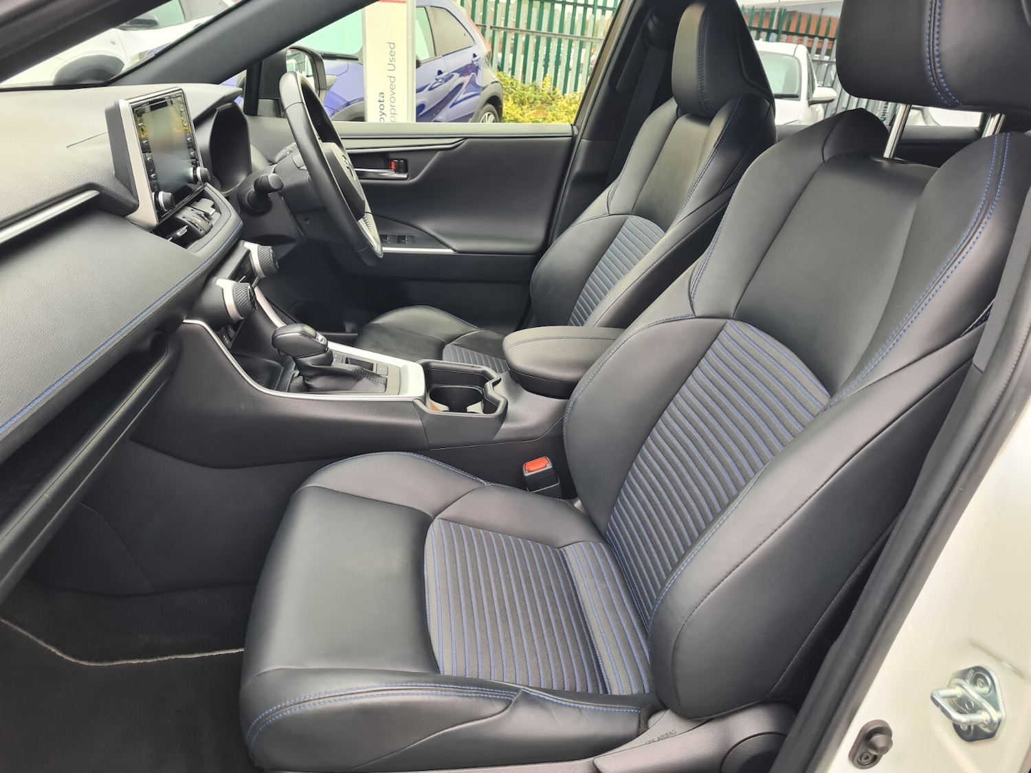 Used Toyota RAV4 2021 for sale - 77165529: Photo 23