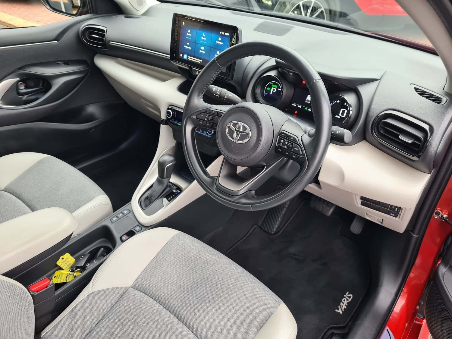 Used Toyota Yaris 2023 for sale - 76475191: Photo 11